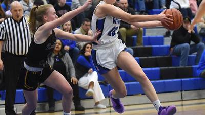 Maddie Yacobozzi doesn’t get mad about college. She just gets even for Lincoln-Way East. ‘I love the sport.’