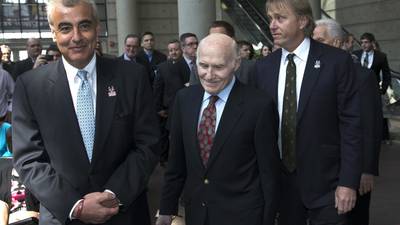 Herb Kohl, former owner of Milwaukee Bucks and Wisconsin senator, dies at 88