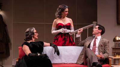 Review: Updated ‘Dial M for Murder’ at Northlight Theatre will keep you guessing